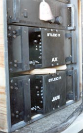 Os primeiros amplificadores com a marca Studio R: AX e JARI